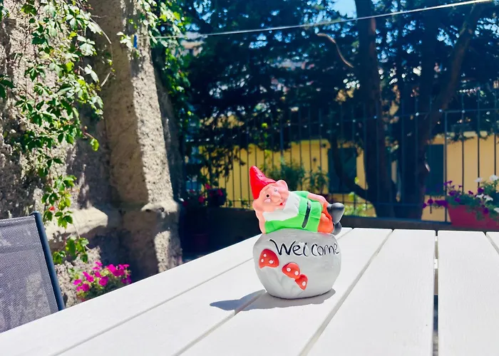 La Casetta Di Roby Con Giardino Privato アパート ジェノヴァ