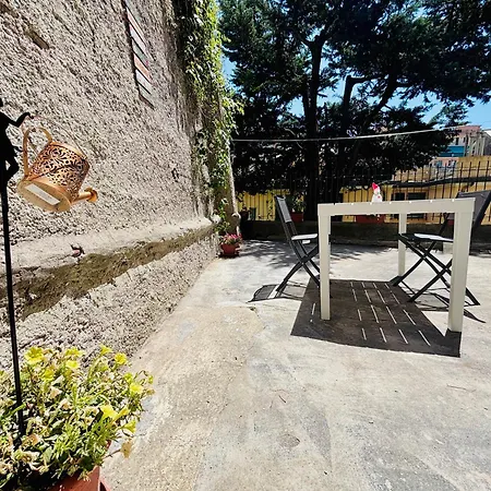 La Casetta Di Roby Con Giardino Privato Апартаменты Генуя