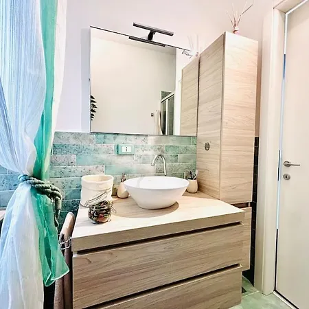 Apartman La Casetta Di Roby Con Giardino Privato *